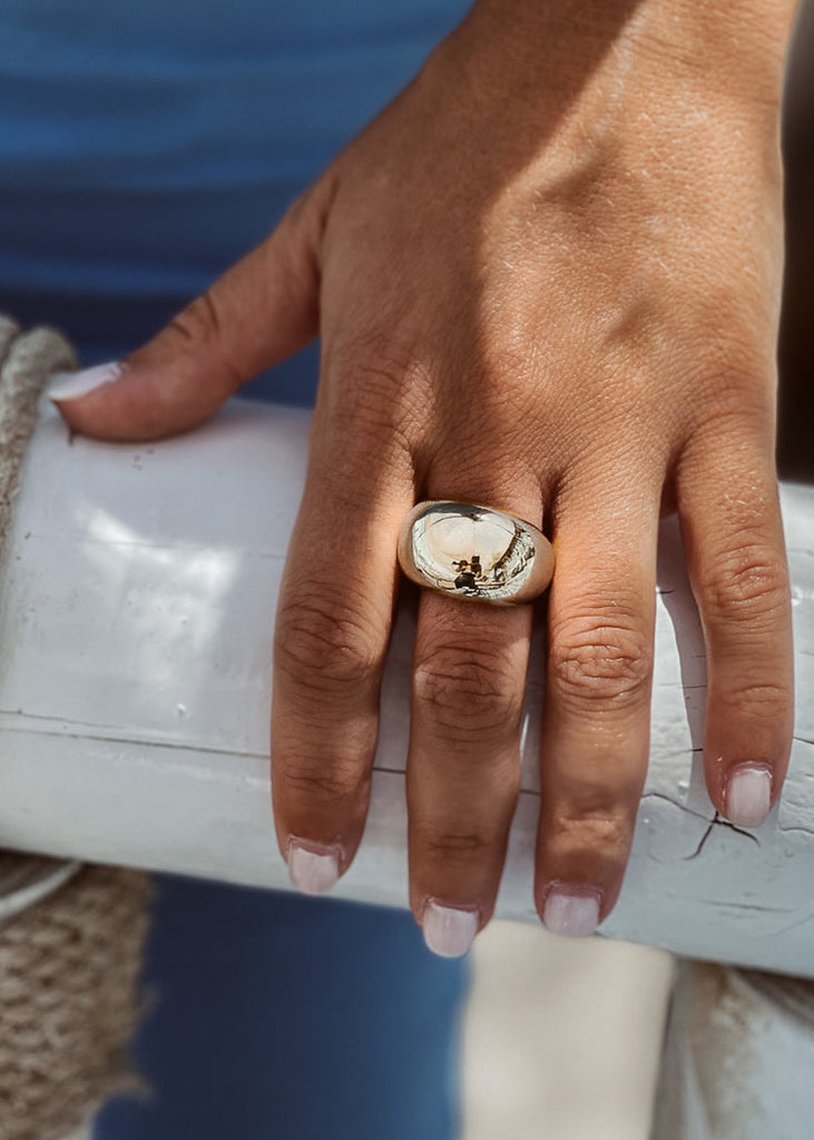 Γυναικείο χέρι με Χειροποίητο δαχτυλίδι, Melrose ασημί