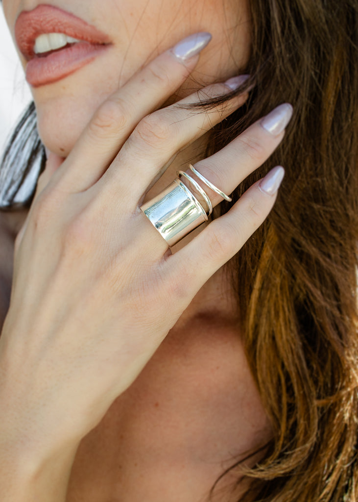 girl , wearing Handmade Ring Snail big silver 925 by 3rd-floor jewellery