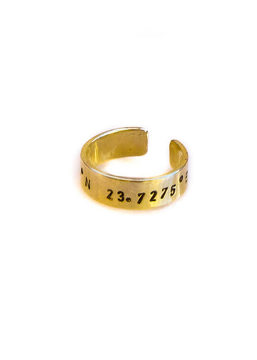 Metis adjustable gold plated 925° silver ring stamped with longitude and latitude coordinates