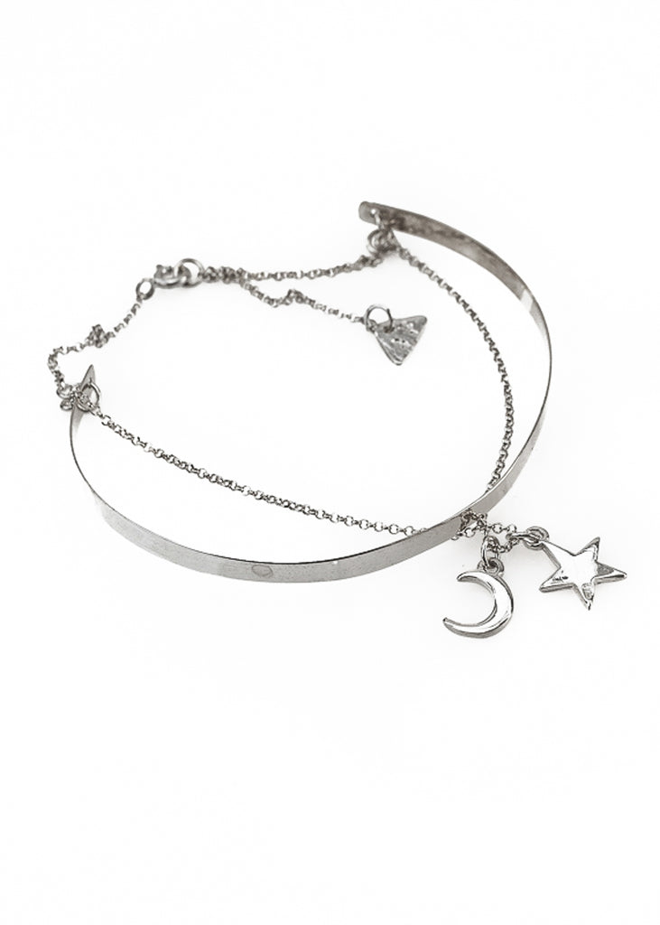 Night Sky. Rod and chain, handmade, silver plated silver, star and moon charm, bracelet