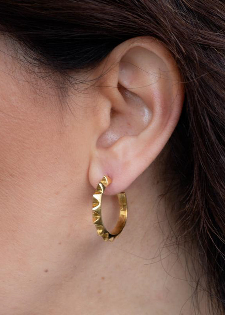 close up woman with 3rd floor handmade jewellery new york earrings gold